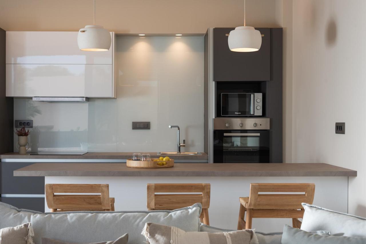 Athina Luxury Villa, With Pool & Walk To The Beach, By Thinkvilla Villa