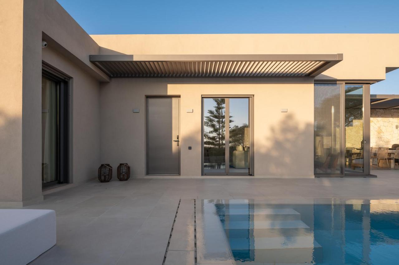 Athina Luxury Villa, With Pool & Walk To The Beach, By Thinkvilla Villa *