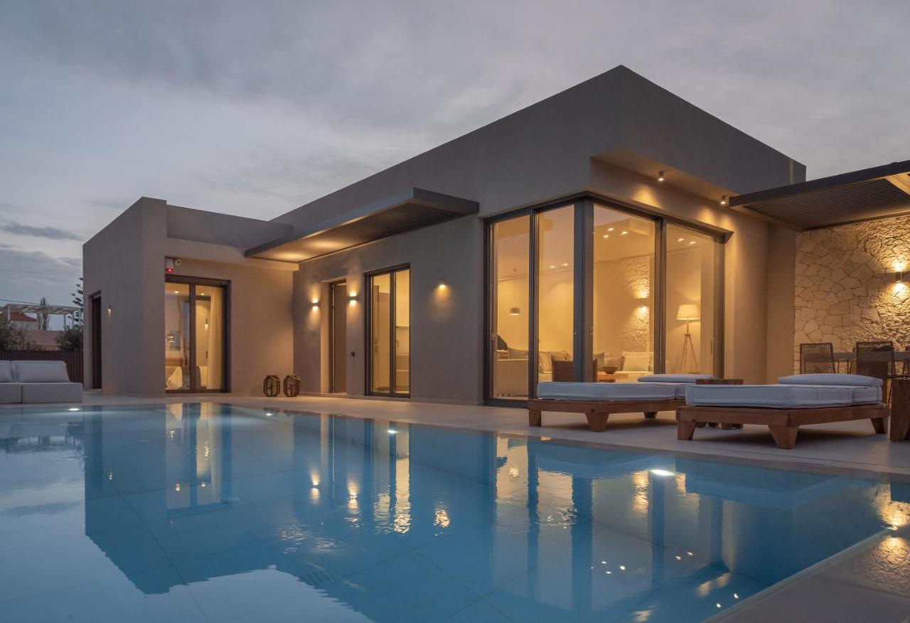 Athina Luxury Villa, With Pool & Walk To The Beach, By Thinkvilla *