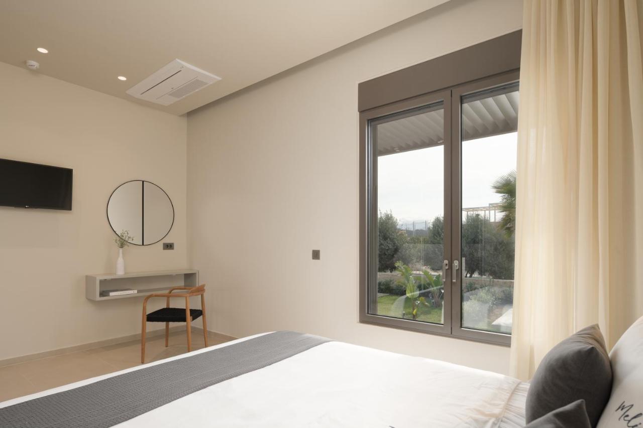 Athina Luxury Villa, With Pool & Walk To The Beach, By Thinkvilla Chania (Crete)