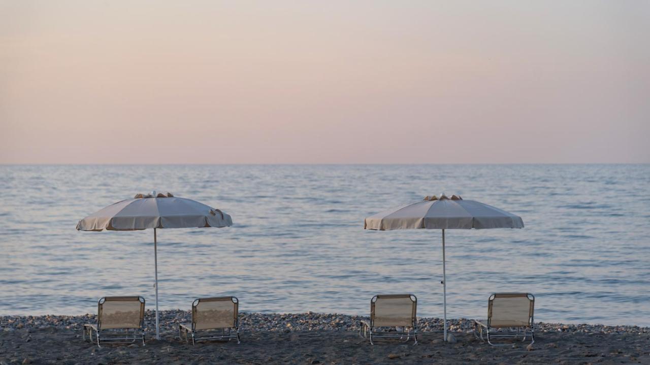 Athina Luxury Villa, With Pool & Walk To The Beach, By Thinkvilla Chania (Crete)
